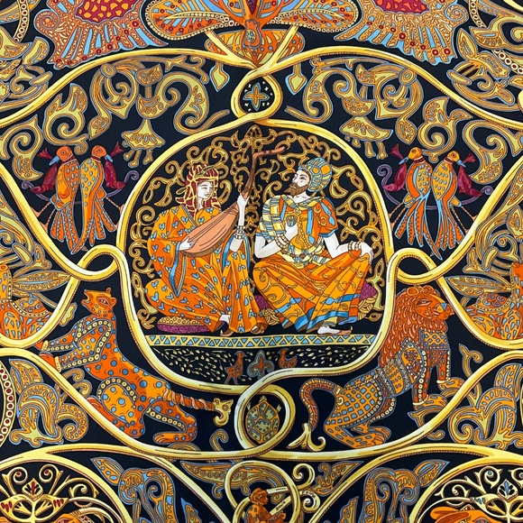 HERMES BLACK MULTI LA CHARMANTE AUX ANIMAUX PRINT SQUARE SILK TWILL SCARF - Picture 3 of 9